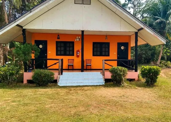 Diamond Hill Salak Phet