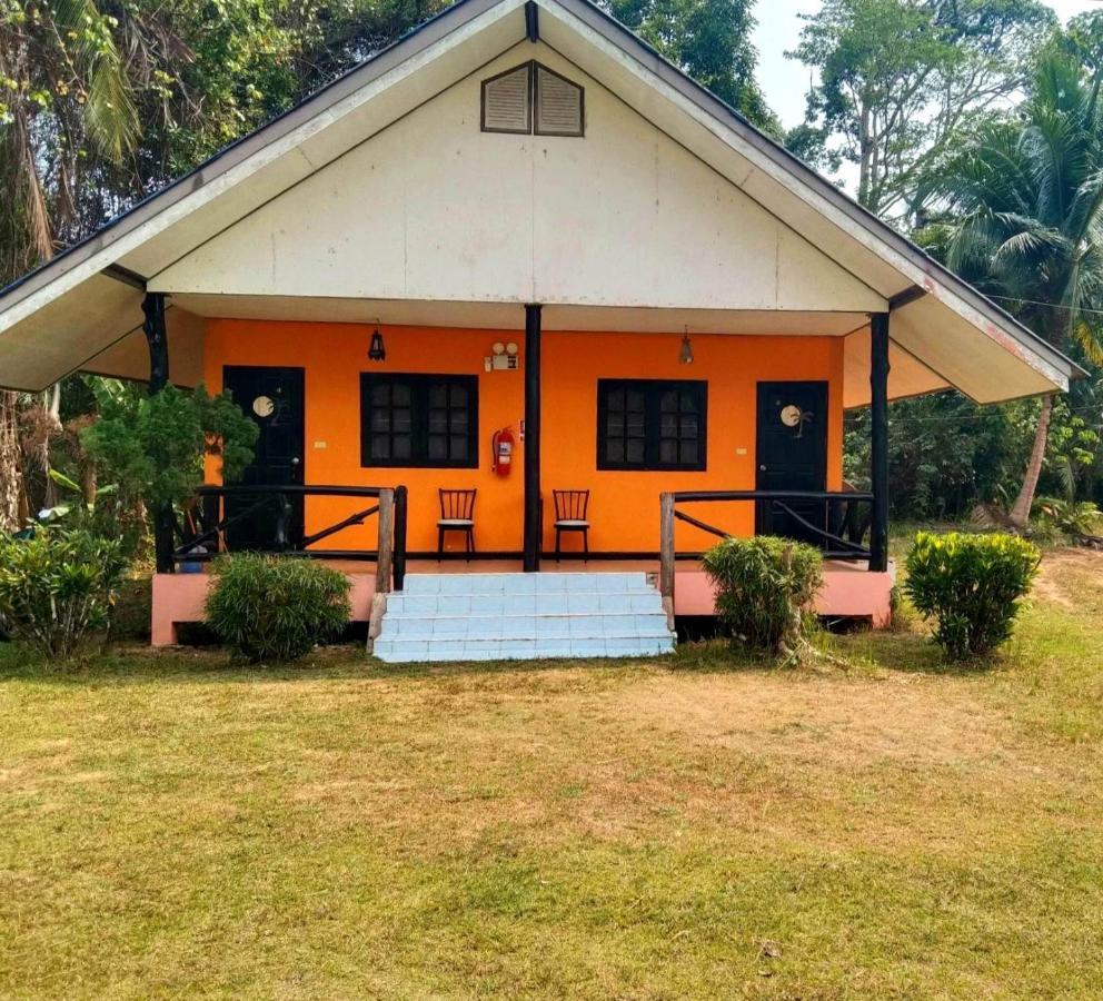 Homestay Diamond Hill Salak Phet Koh Chang